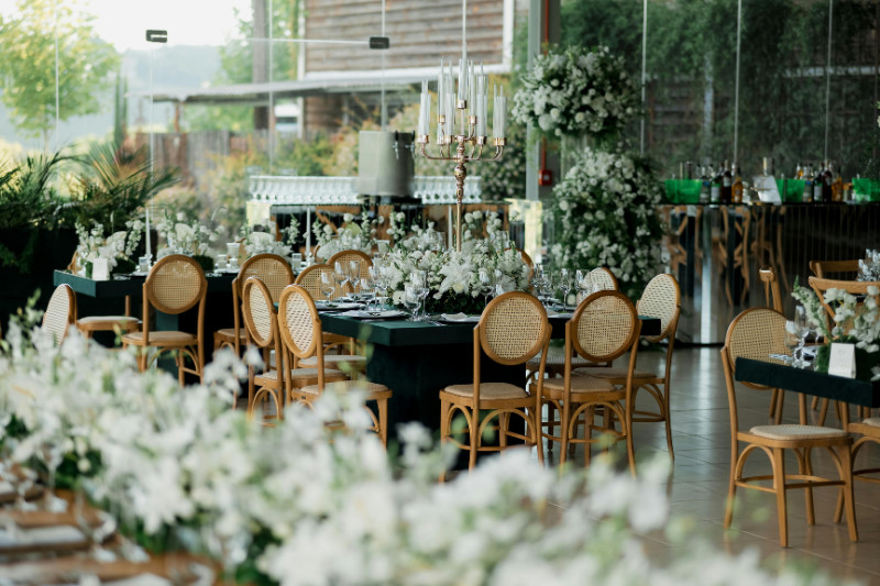 מהמעמד ועד הכיסאות - כל הציוד לאירועים במקום אחד